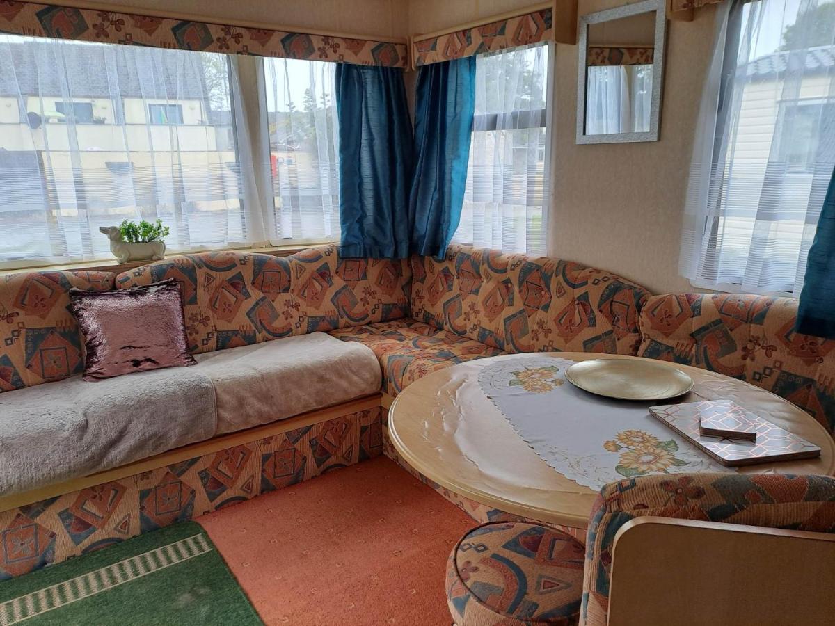 Cosy Caravan At Blackmoor Farm Ludchurch Екстер'єр фото